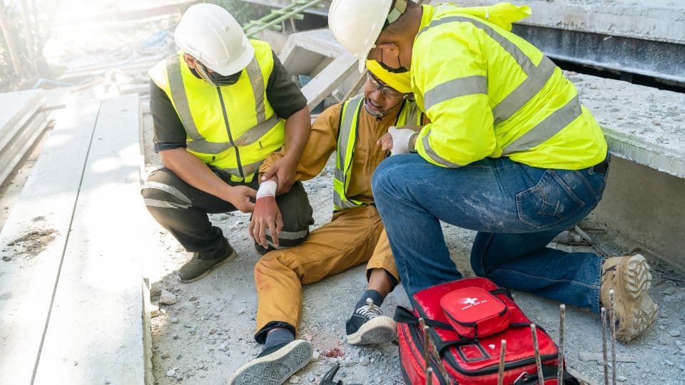 סוגי תאונות עבודה: הבנת סיכונים נפוצים במקום העבודה